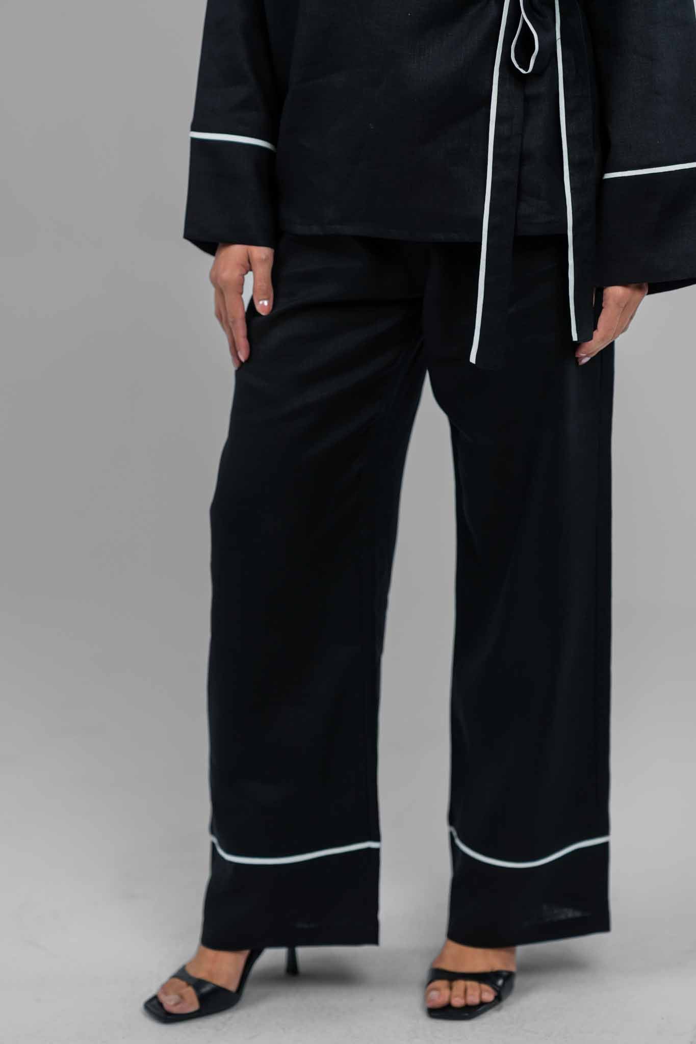 Noir Outline Linen Pants