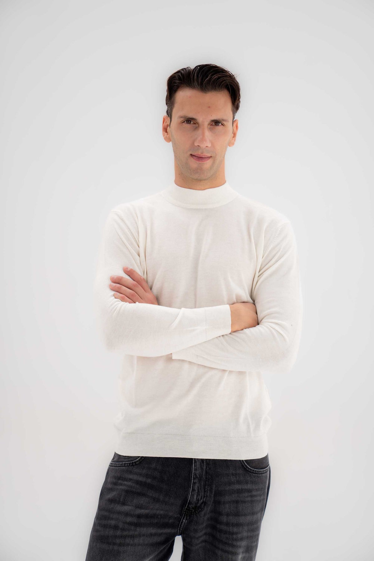 Basic Mock Neck Men Sweater