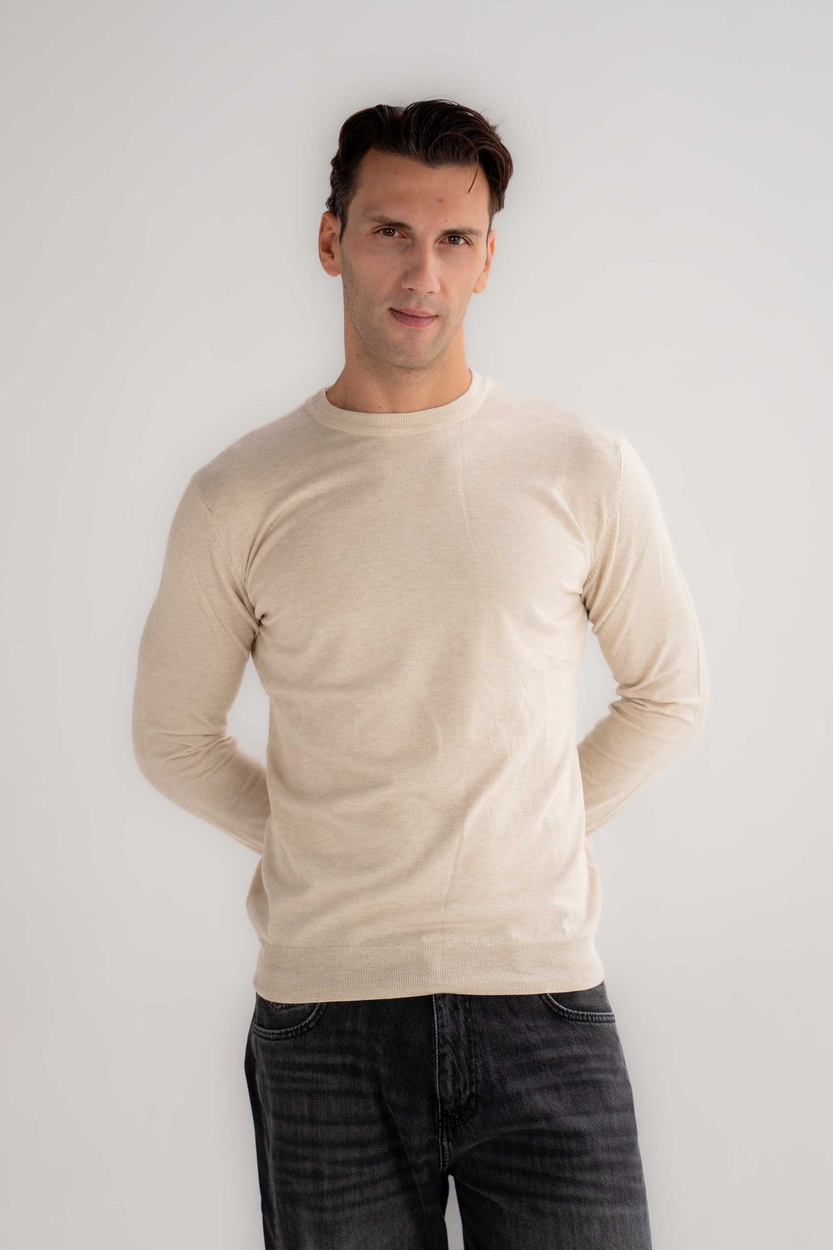 Classic Crew Neck Men Sweater